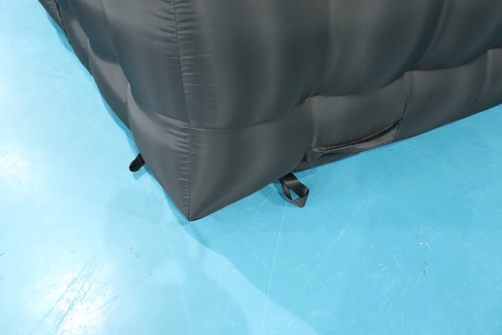 Floor edge